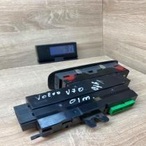 9452959   Electric window control switch Volvo S80