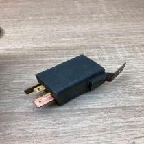 D90BB 6M092 BA 899043  Other relay Ford Scorpio