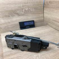 13210748 41412091  Front door lock Opel Zafira B