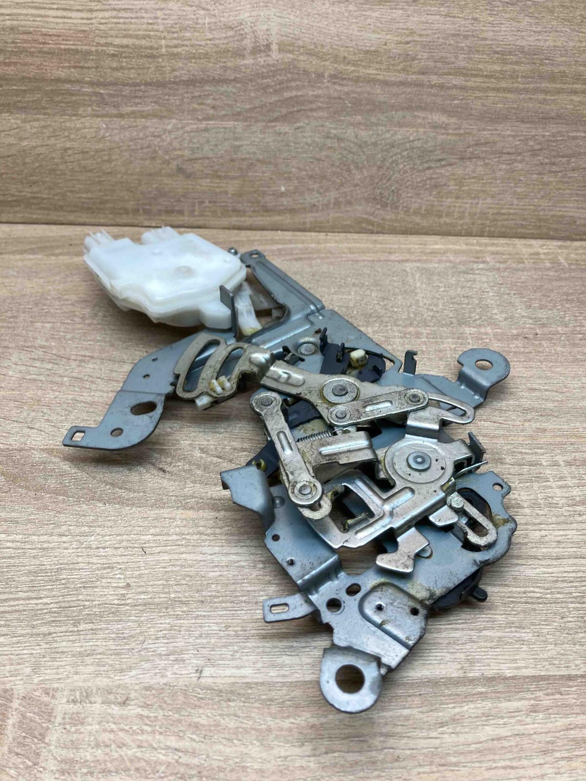 K20 DR Lock  RH Front door lock Honda CR-V