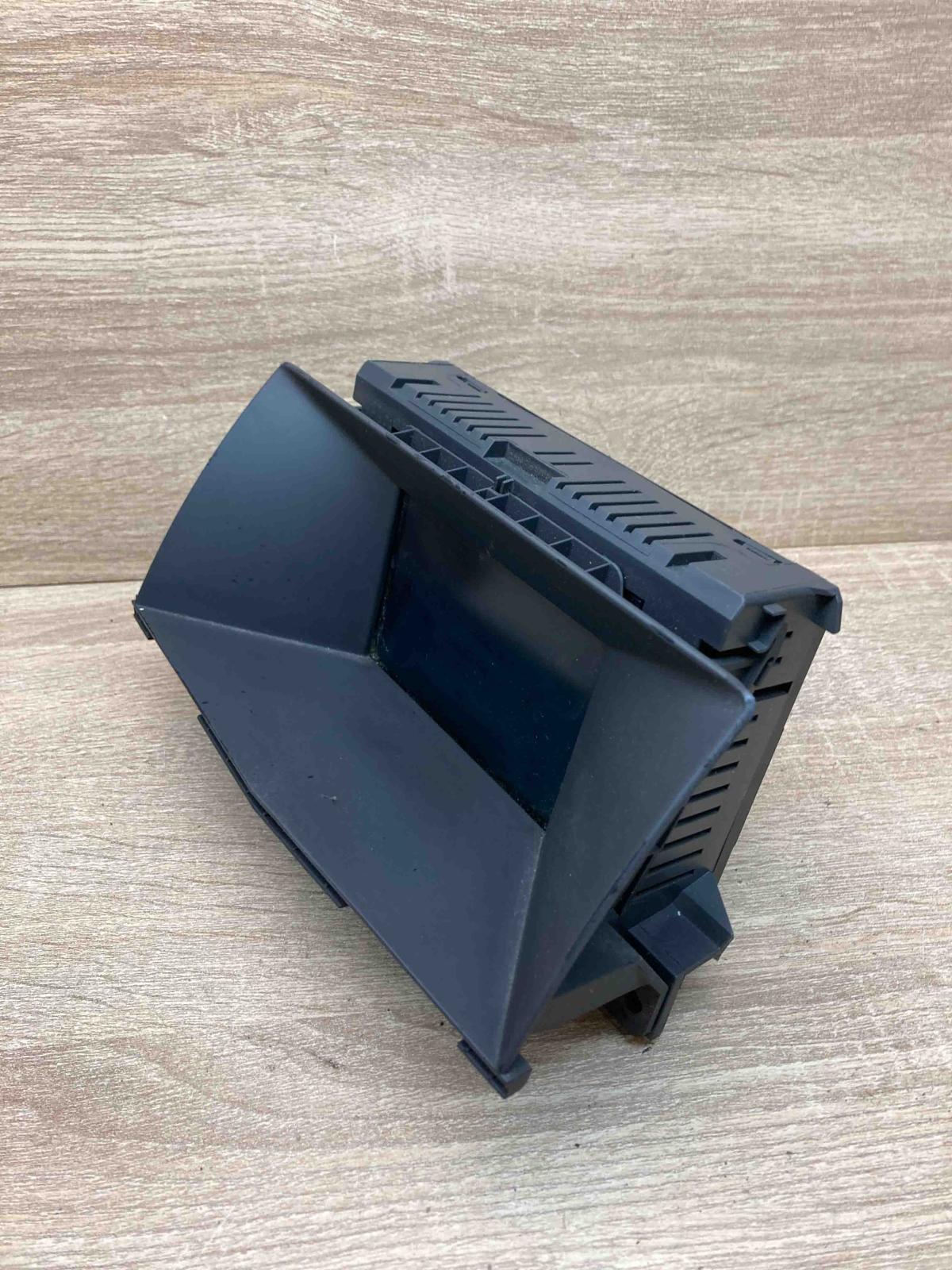 13275077   Screen/display/small screen Opel Zafira B