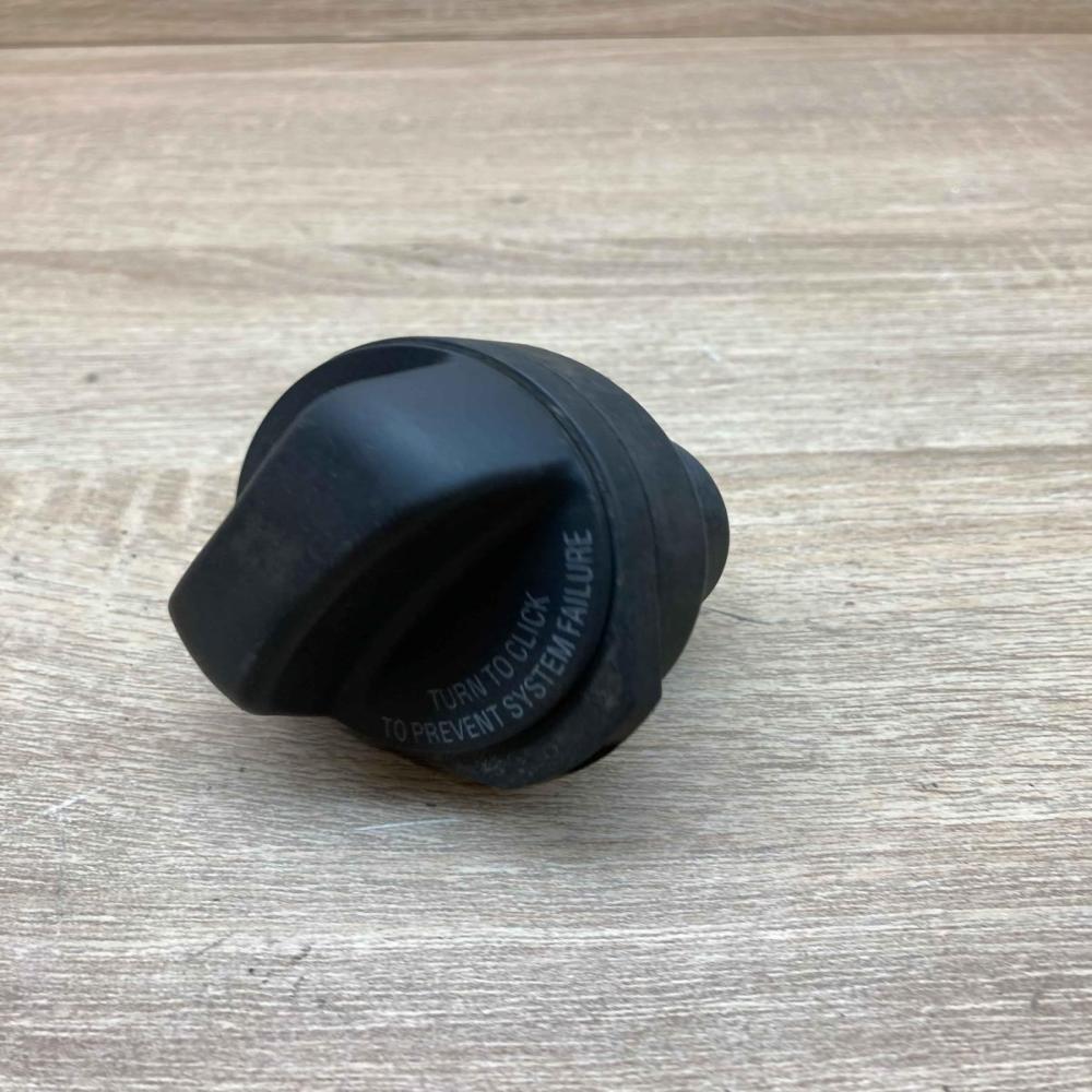 Volvo Fuel Cap   Fuel tank cap Volvo S70  V70  V70 XC