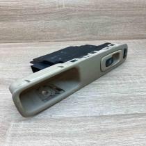 8682950   Electric window control switch Volvo V70