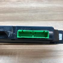 8682950   Electric window control switch Volvo V70