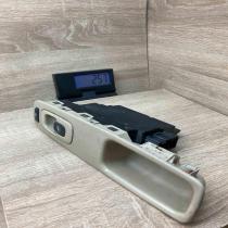 8682950   Electric window control switch Volvo V70