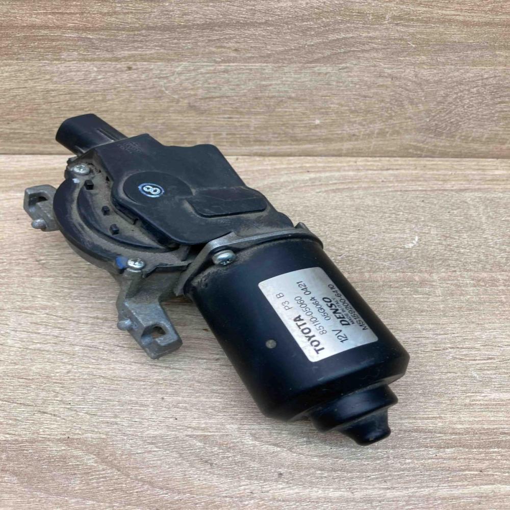 85110 05060 05G06A 0421  Wiper motor Toyota Avensis T250