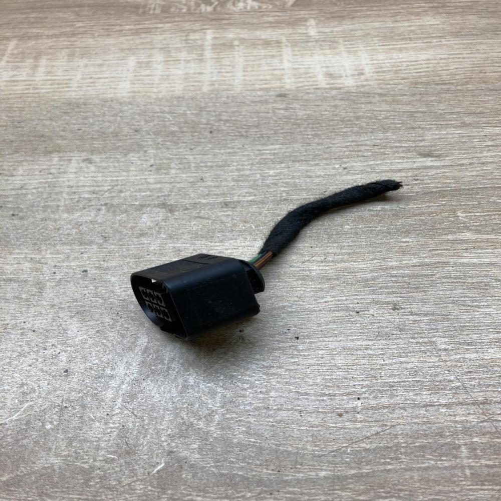 7526880   Plug wire BMW 3 E90 E91