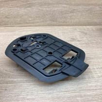 2118900814 Used  Hazard Warning Triangle Mounting Bracket Mercedes-Benz E W211