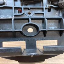 2118900814 Used  Hazard Warning Triangle Mounting Bracket Mercedes-Benz E W211