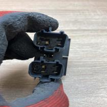 1S7T 18K574 AA   Windscreen/window heater switch Ford Mondeo Mk III