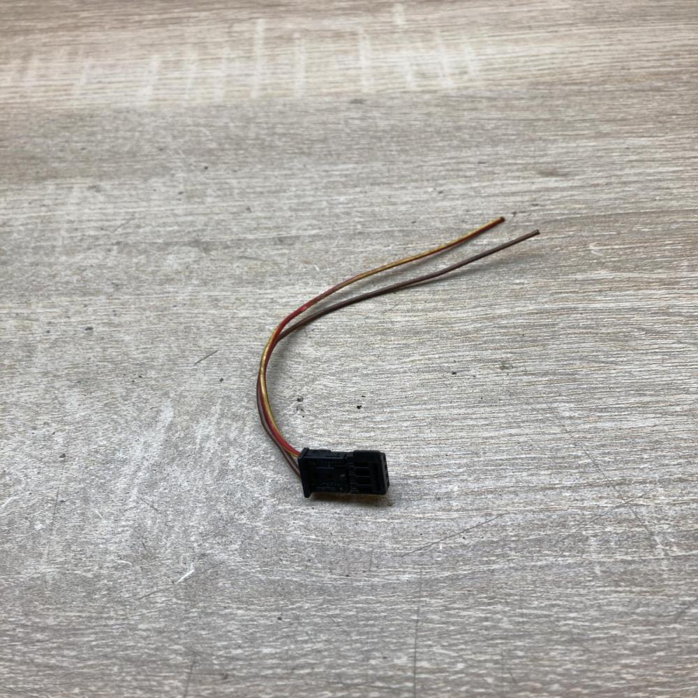 8377234 968813 1  Plug wire BMW 5 E60 E61