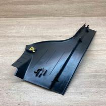 2126860536 Used  Rear sill trim cover Mercedes-Benz E W212