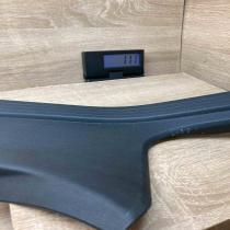 2126860536 Used  Rear sill trim cover Mercedes-Benz E W212