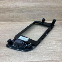 8R2857186H   Radio/GPS head unit trim Audi Q5 SQ5
