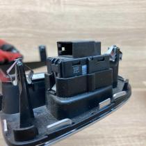8R2857186H   Radio/GPS head unit trim Audi Q5 SQ5