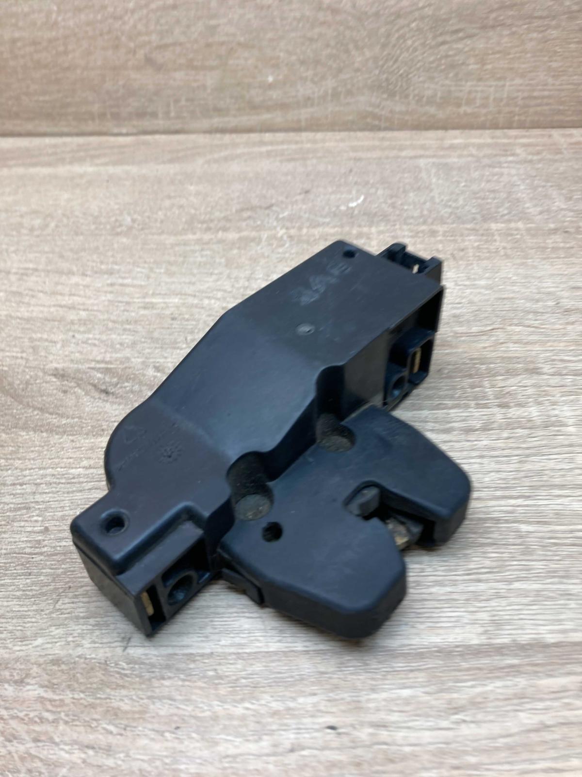 9646091500   Tailgate/trunk/boot lock/catch/latch Peugeot 307