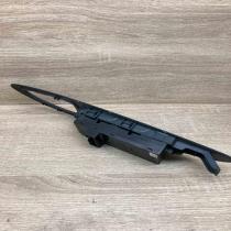 25401 AV660   Electric window control switch Nissan Primera