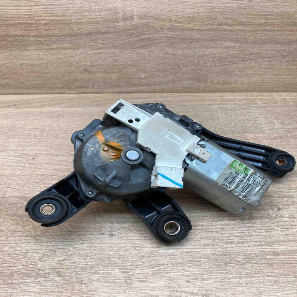 1497791080   Rear window wiper motor Peugeot 807