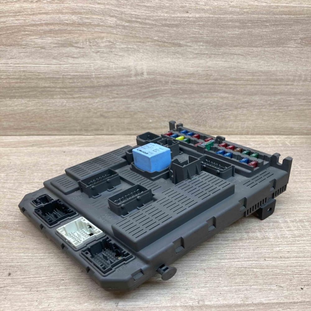 9645352980   Fuse module Citroen C5