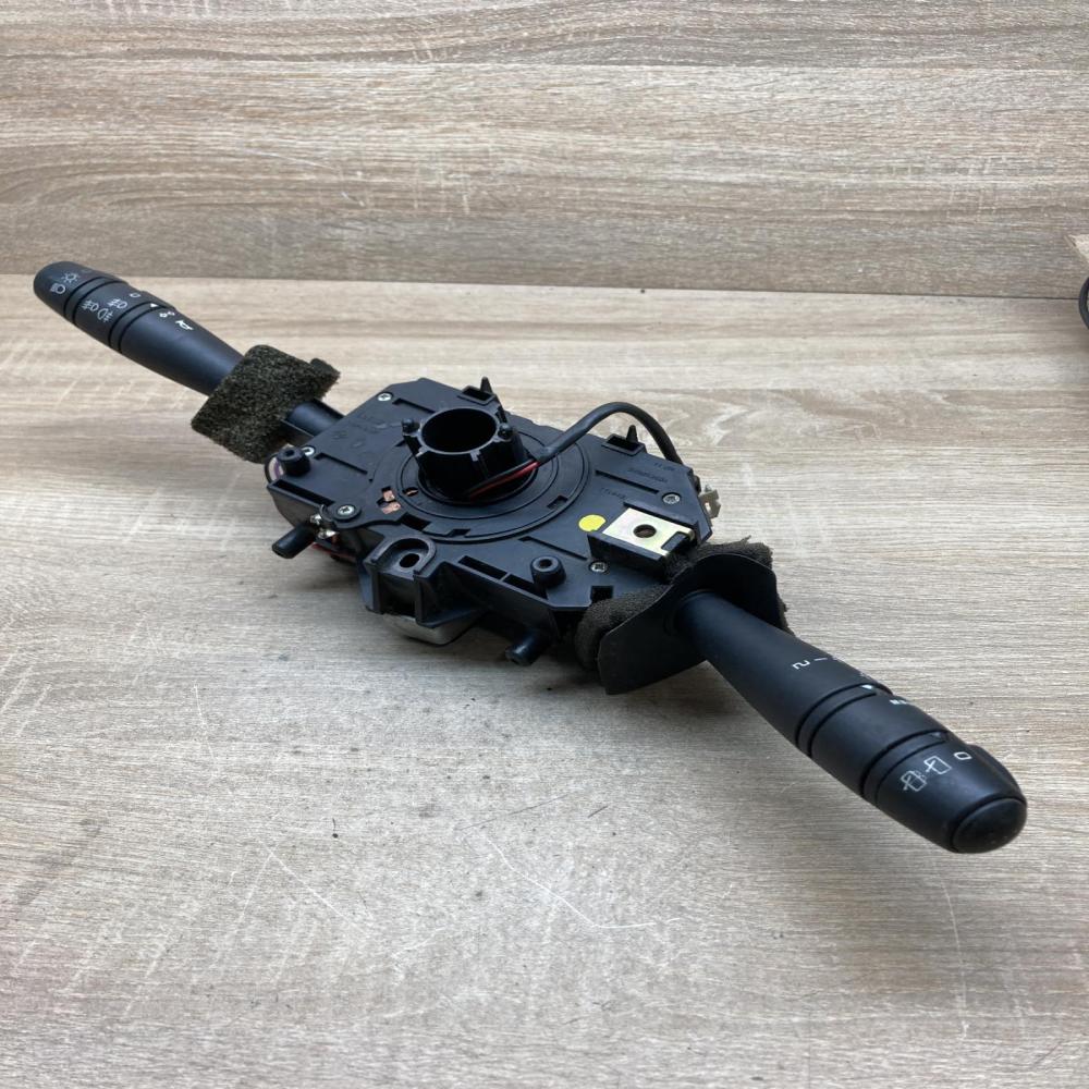7700832543 54034303A  Wiper turn signal indicator stalk/switch Renault Laguna I