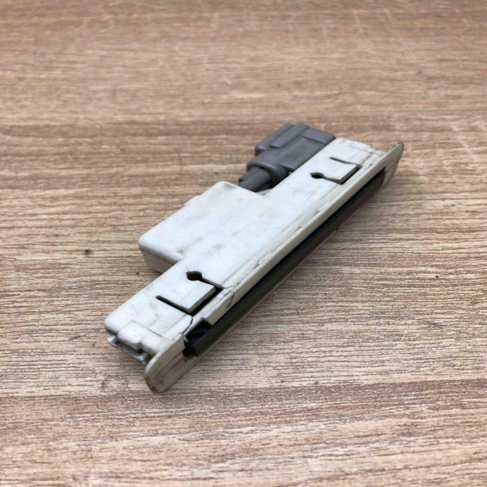 Nissan Switch   Other switches/knobs/shifts Nissan Almera N16