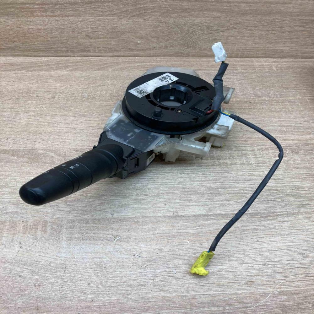 25560 AV665  VE Wiper turn signal indicator stalk/switch Nissan X-Trail T30