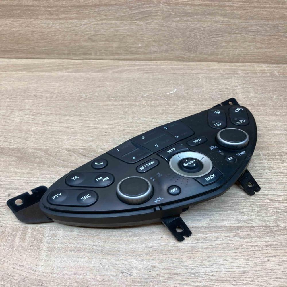 28395 AV621   Climate control unit Nissan Primera