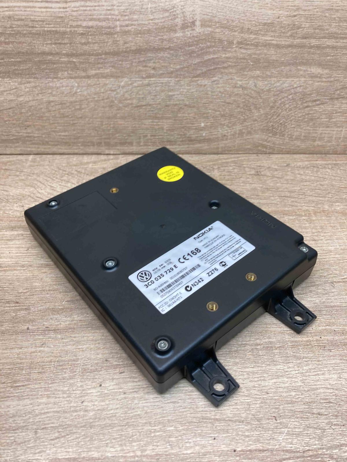 3C0035729E   Phone control unit/module Volkswagen PASSAT B6