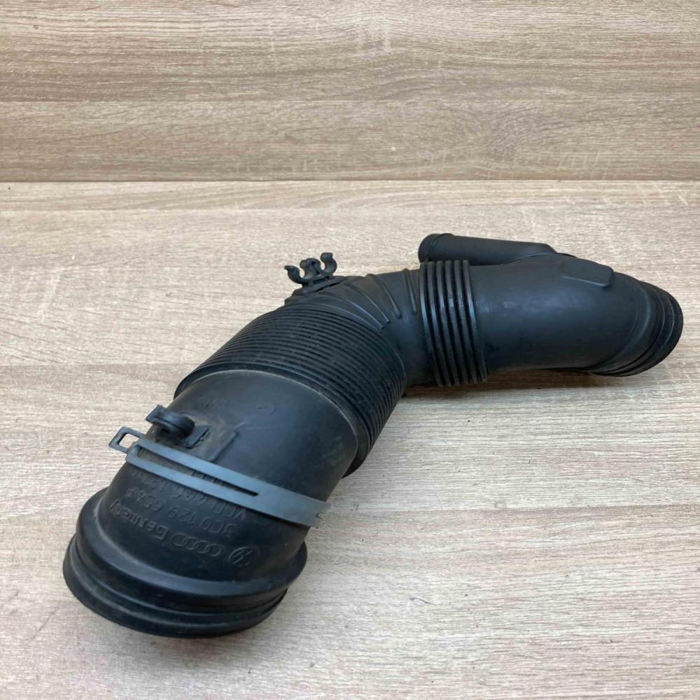 3C0129654P   Air intake hose/pipe Volkswagen Golf V