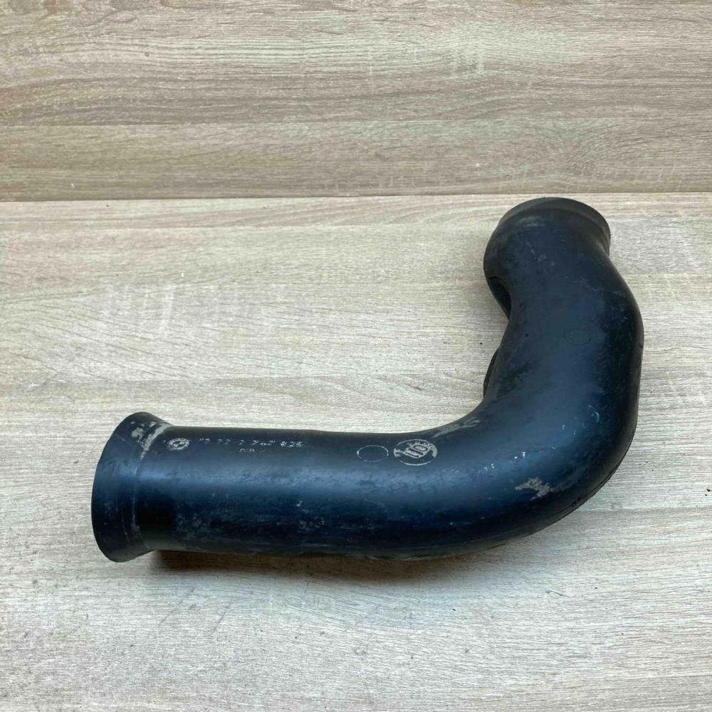 2247825   Air intake duct part BMW 5 E39