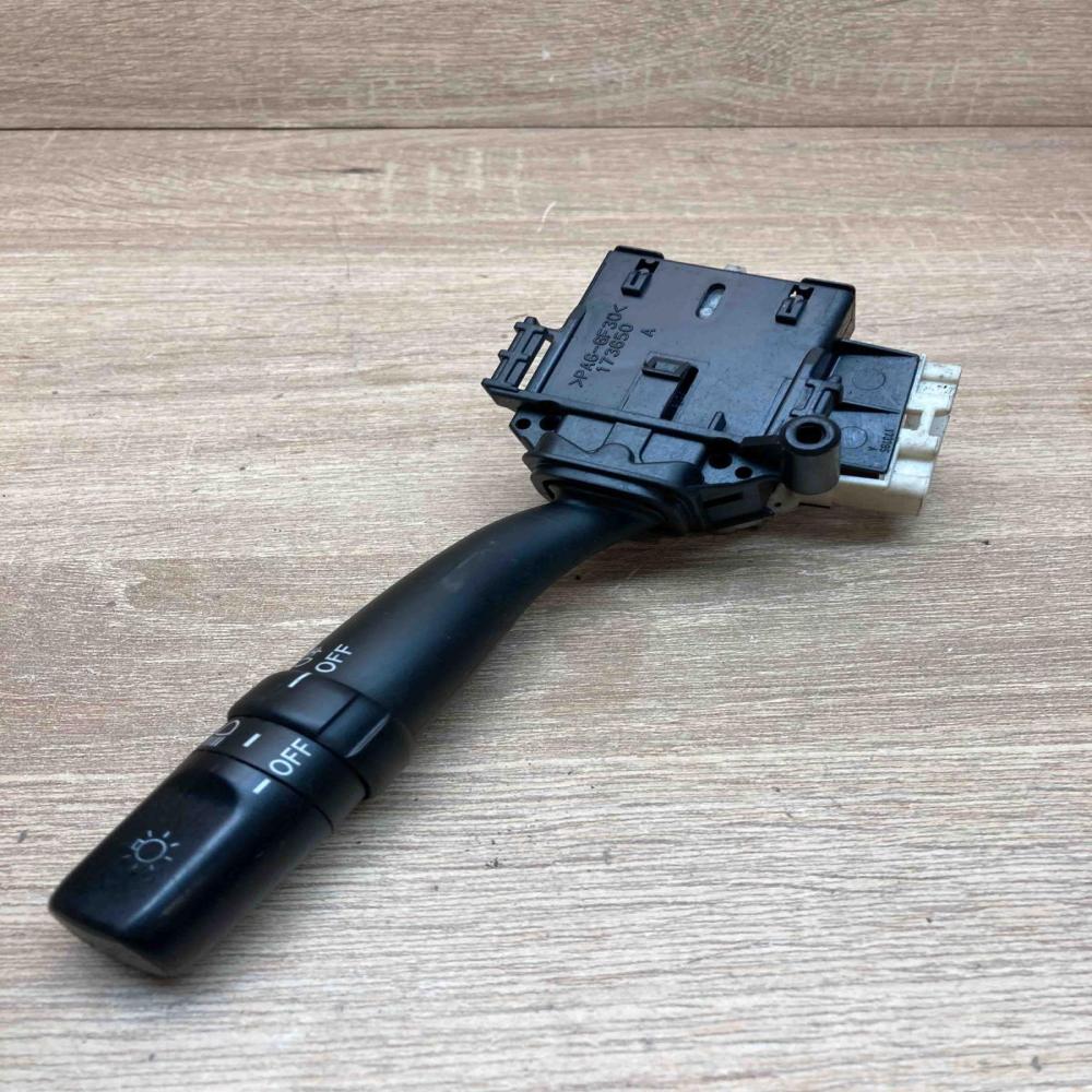 173650 84140 05100  Indicator stalk Toyota Avensis T250