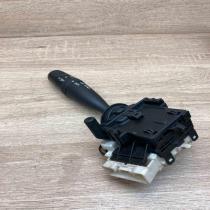 173681 02180 173713  Indicator stalk Toyota Corolla E120 E130