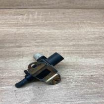 7700875012   Turbo solenoid valve Volvo S40, V40