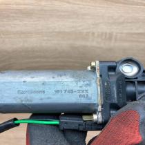 0130821673  With Plug Rear door window regulator motor Mercedes-Benz A W168