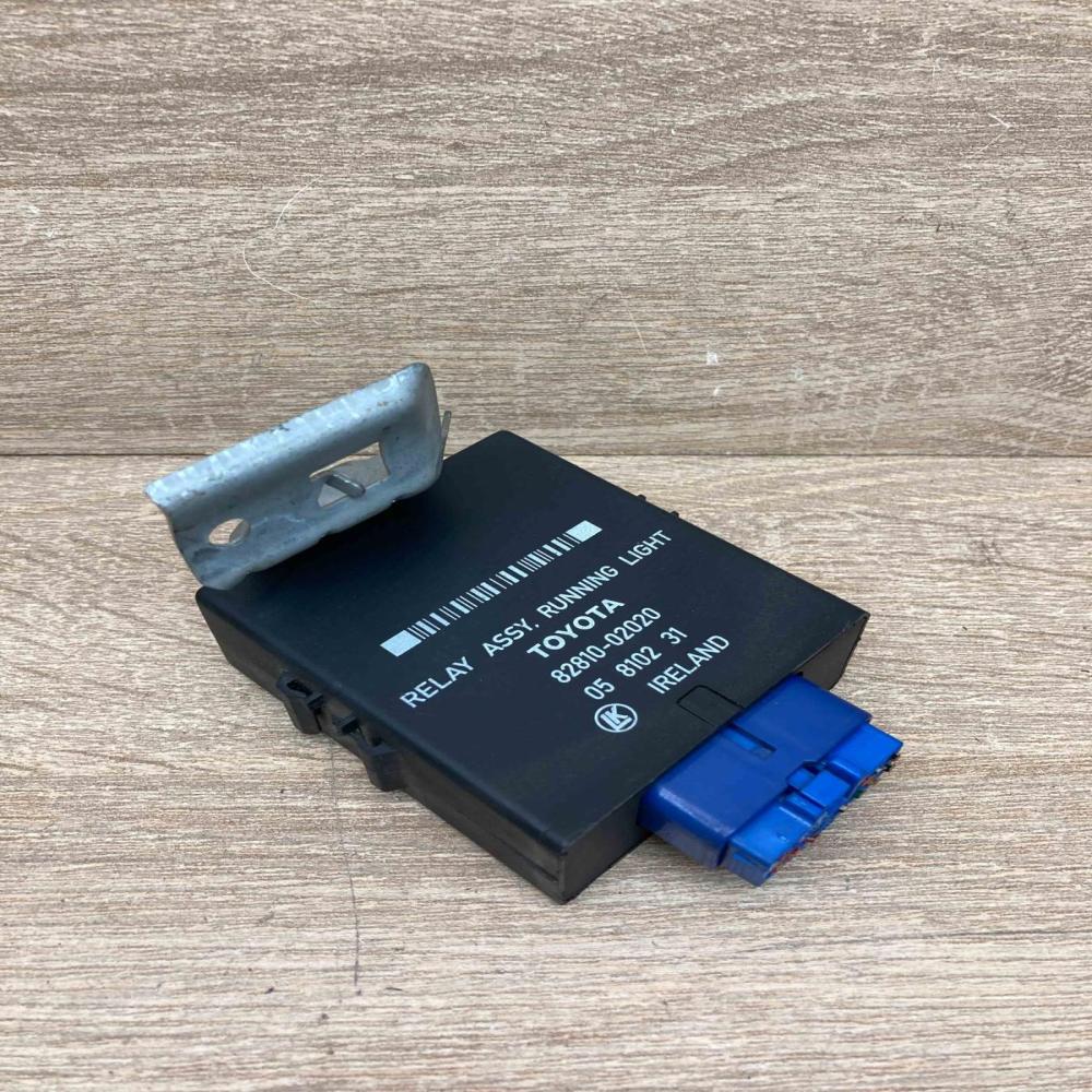 82810 02020 05810231  Other control units/modules Toyota Corolla E120 E130