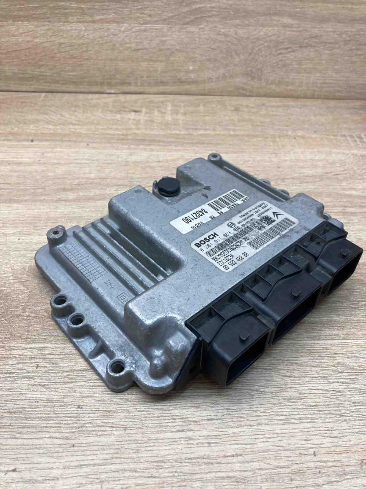 9659342280 0281011863  Engine control unit/module ECU Peugeot 307