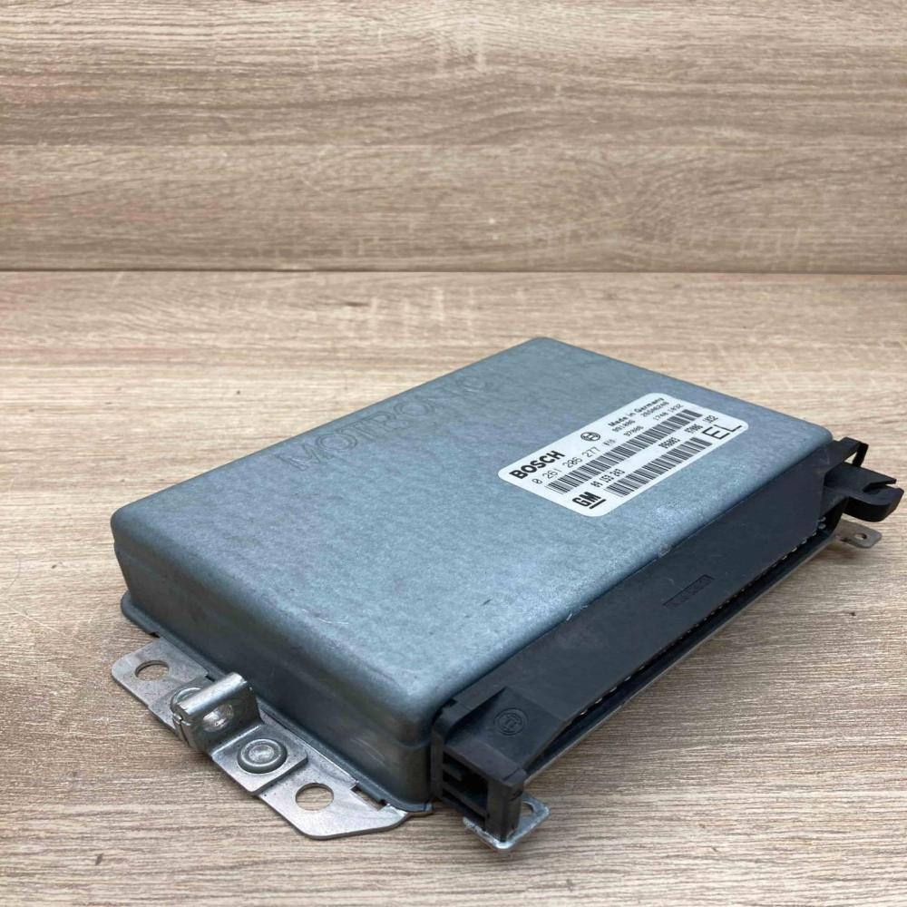 09153243 0261206277  Engine control unit/module ECU Opel Vectra B