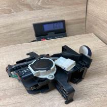 75C582 RHD  With Plug Gear shifter/selector Toyota Auris E180