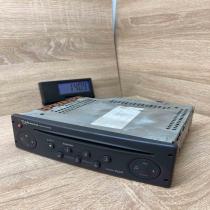 8200063200 A   Radio/CD/DVD/GPS head unit Renault Laguna II