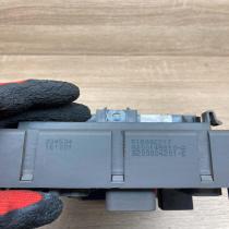 8200148810 A 8200004201  Fuse module Renault Laguna II