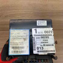 8200148810 A 8200004201  Fuse module Renault Laguna II