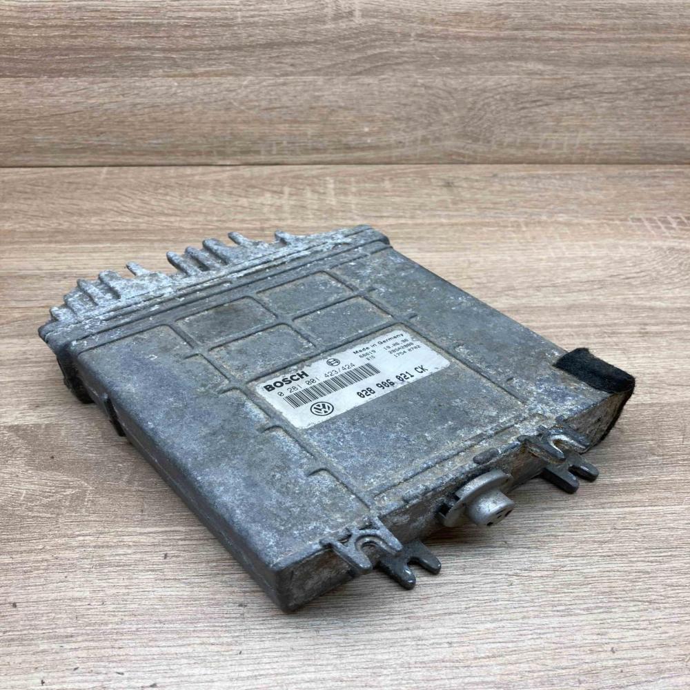 028906021CK 0281001423  Engine control unit/module ECU Volkswagen PASSAT B4