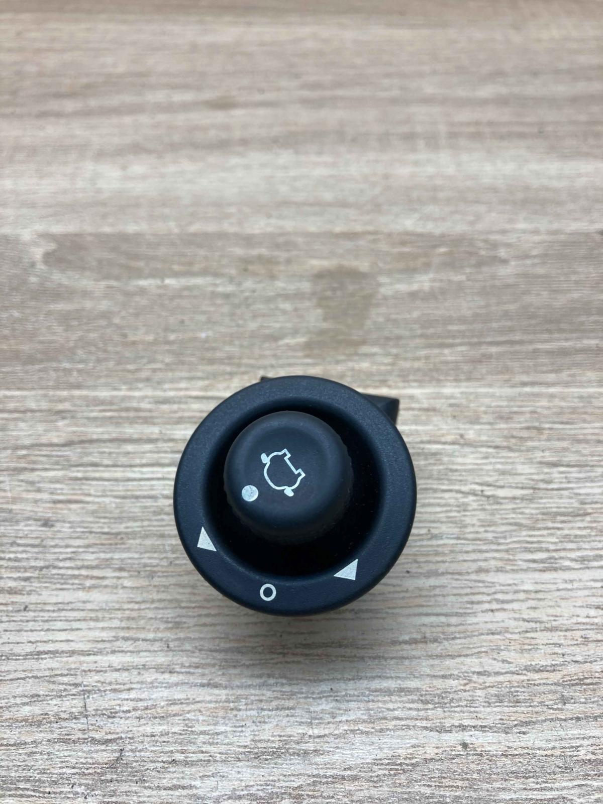 93BG17B676 BA K808X  Wing mirror switch Ford Mondeo Mk III