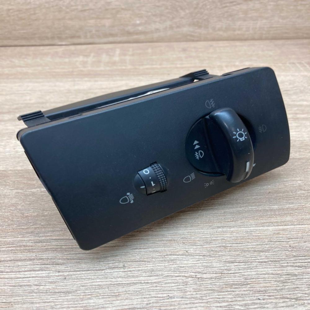 1S7T 13A024 BB   Light switch Ford Mondeo Mk III