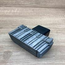 09132691 51299008 Used Glow plug pre-heat relay Opel Vectra B