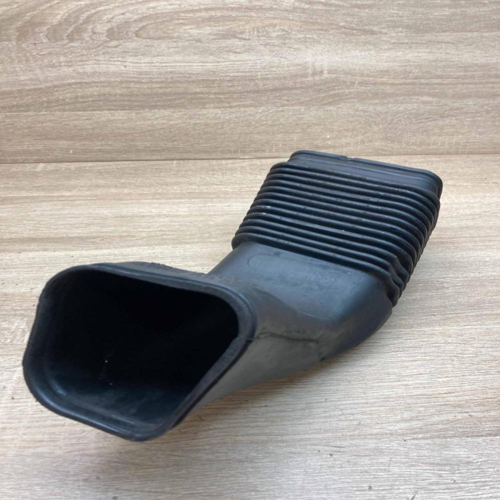 3401555 3401556  Air intake duct part BMW X3 E83