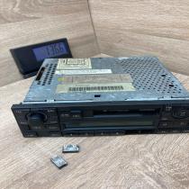 1J0035186B 7648227060  Radio/CD/DVD/GPS head unit Volkswagen PASSAT B5