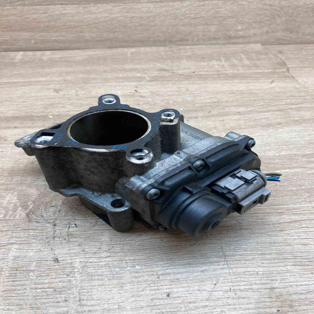 8200797706  With Plug EGR valve Nissan Qashqai