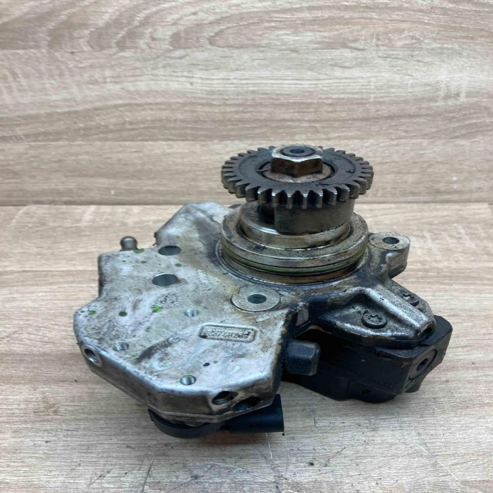 A6420700801 0445010210  Fuel injection high pressure pump Mercedes-Benz E W212