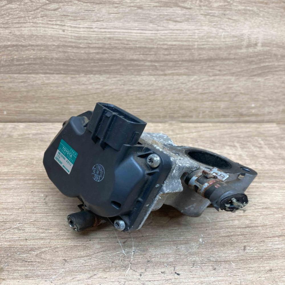 25800 33011 VN150100 0033  EGR valve Toyota Yaris